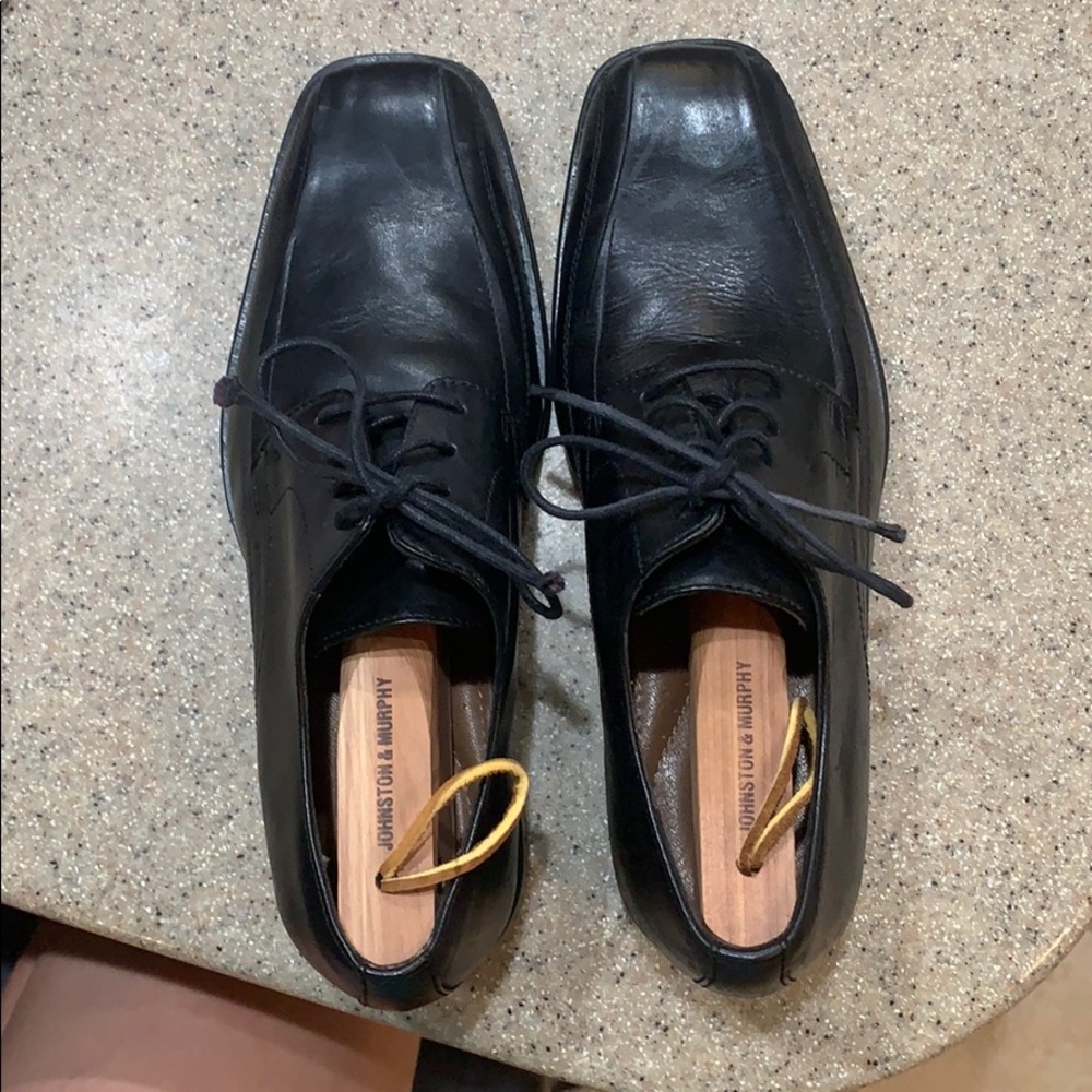 Johnston and Murphy Black Lace Up 20 6461